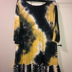 Tie-Dye Women's Top in Black and Yellow